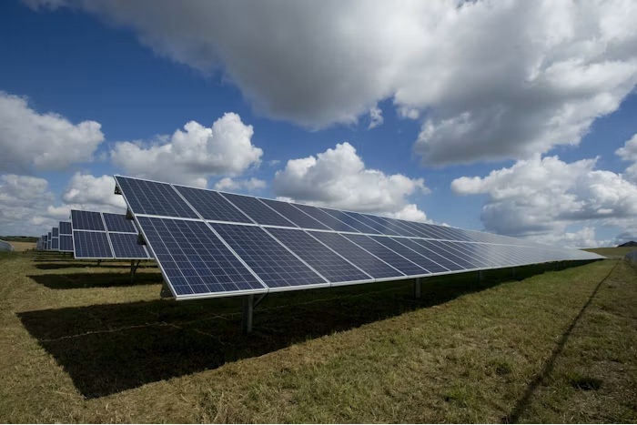 Painéis de energia solar instalados